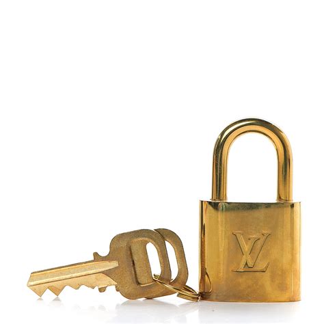 louis vuitton padlock size